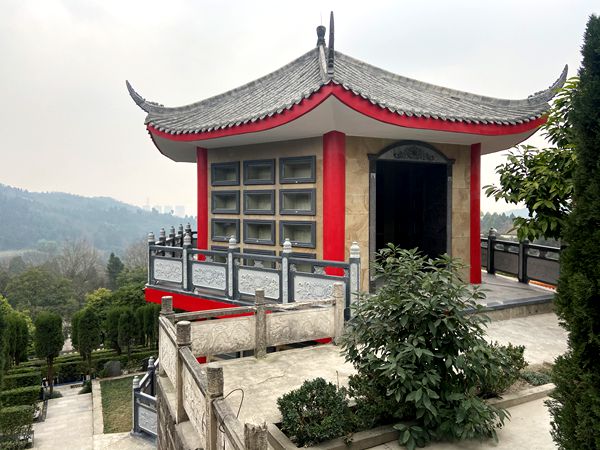 燃燈寺公墓墓園環(huán)境圖